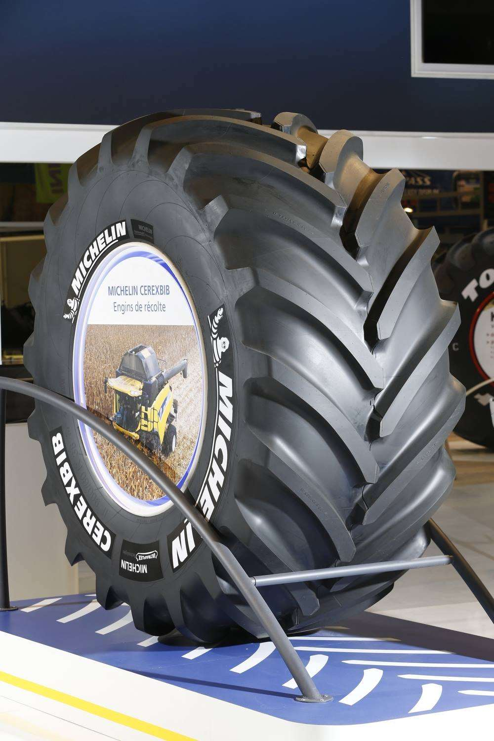 MICHELIN AG Launches New CerexBib Tire For Large Harvesting Equipment 